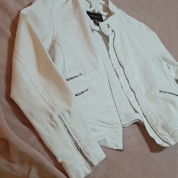 Jacket - Picture 3 of 4